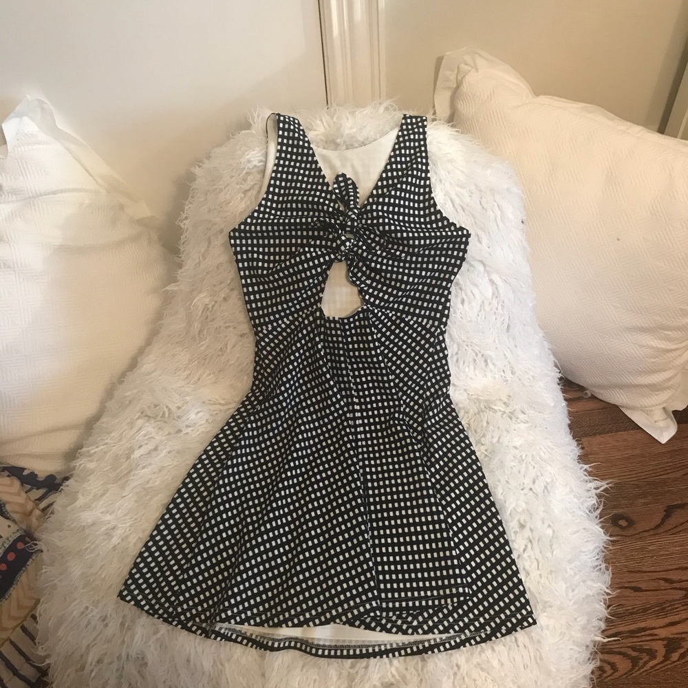 Gingham tie dress NWOT